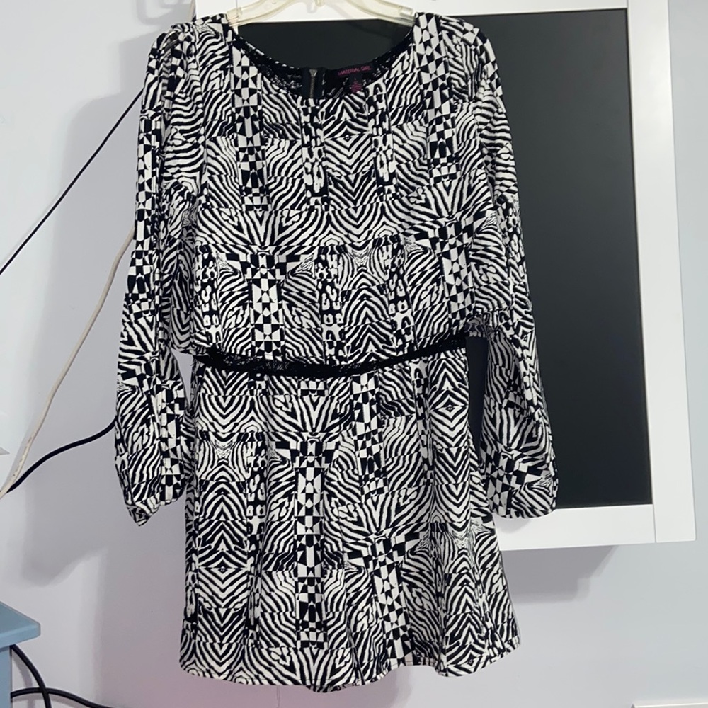 Black and White Long sleeve Romper